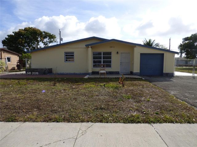 18813 NW 32nd Ave, Miami Gardens, FL 33056