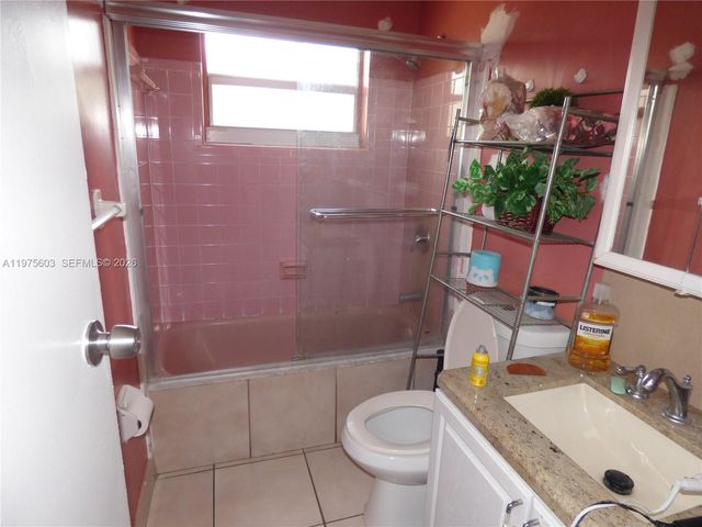 18813 NW 32nd Ave, Miami Gardens, FL 33056