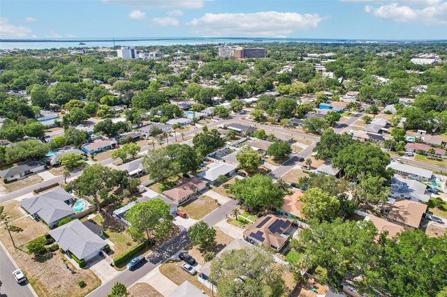 657 MARJON AVENUE, Dunedin, FL 34698