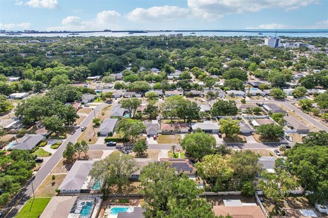 657 MARJON AVENUE, Dunedin, FL 34698