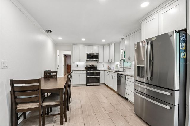 657 MARJON AVENUE, Dunedin, FL 34698