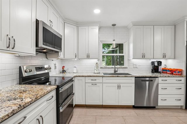 657 MARJON AVENUE, Dunedin, FL 34698