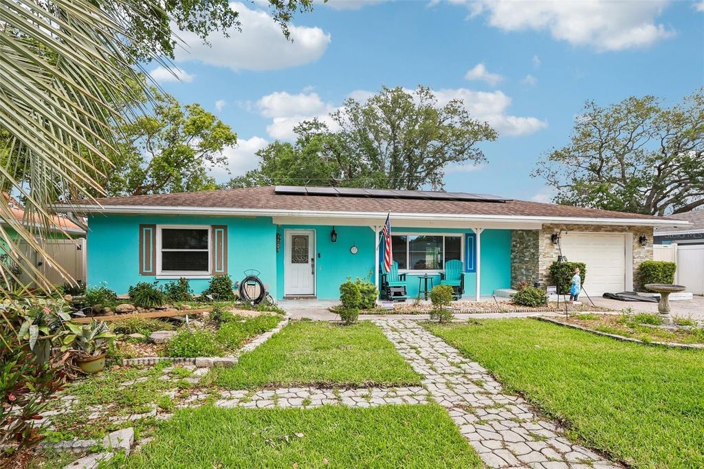 657 MARJON AVENUE, Dunedin, FL 34698