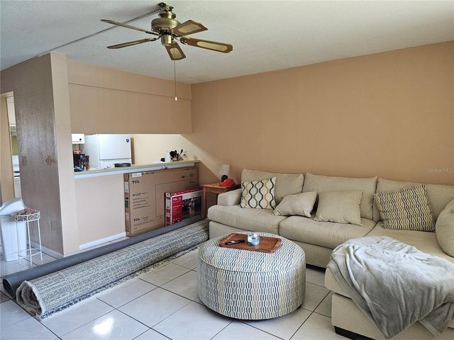 2525 W BAY DRIVE B22, Largo, FL 33770