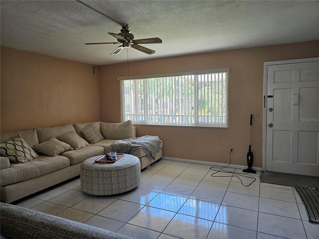 2525 W BAY DRIVE B22, Largo, FL 33770
