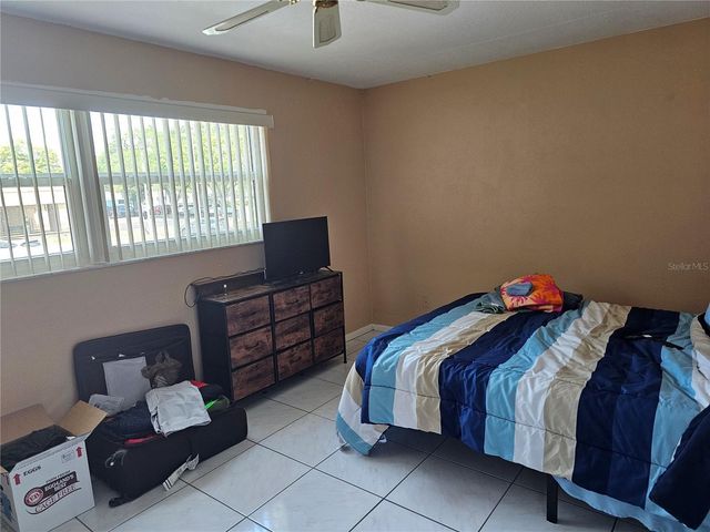 2525 W BAY DRIVE B22, Largo, FL 33770