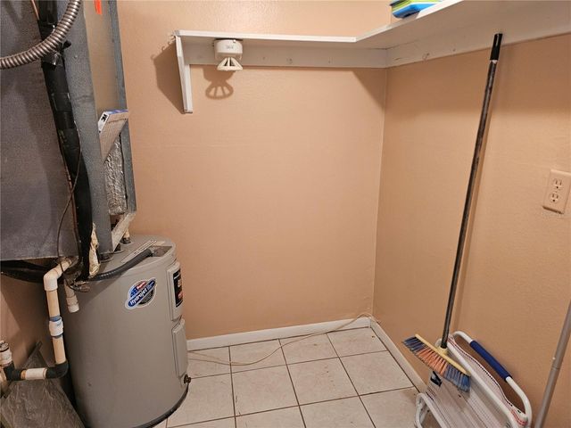 2525 W BAY DRIVE B22, Largo, FL 33770