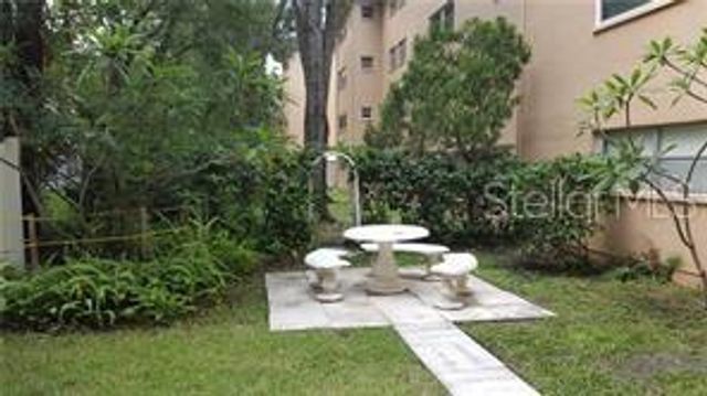 2525 W BAY DRIVE B22, Largo, FL 33770