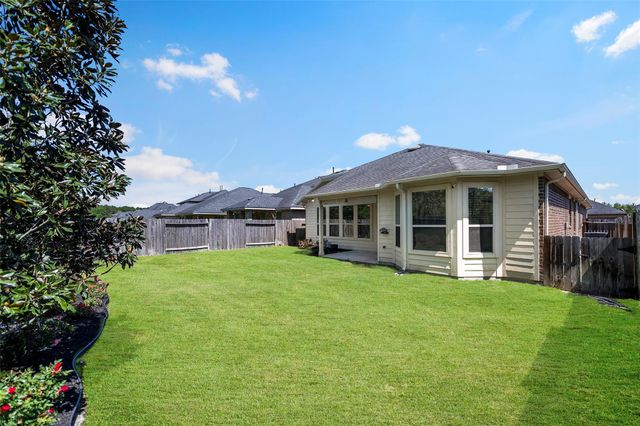 15623 Whisper Woods Drive, Cypress, TX 77429