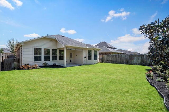 15623 Whisper Woods Drive, Cypress, TX 77429