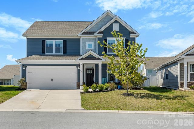 23 Thornberry Road, Hendersonville, NC 28792