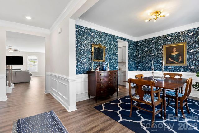23 Thornberry Road, Hendersonville, NC 28792