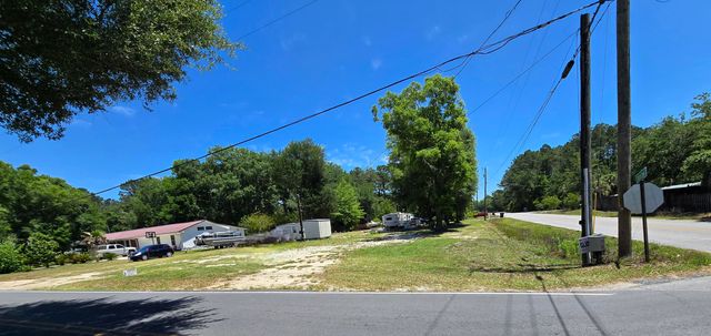 613 Old Jolly Bay Road, Freeport, FL 32439