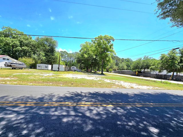 613 Old Jolly Bay Road, Freeport, FL 32439