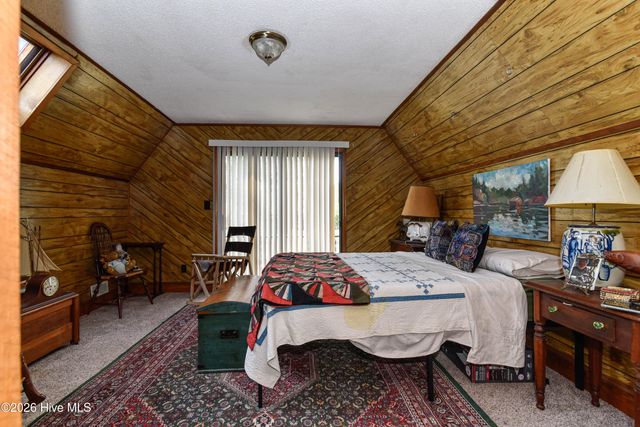 6655 Clarks Neck Road, Washington, NC 27889