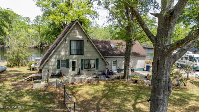 6655 Clarks Neck Road, Washington, NC 27889