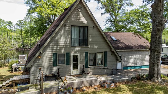 6655 Clarks Neck Road, Washington, NC 27889