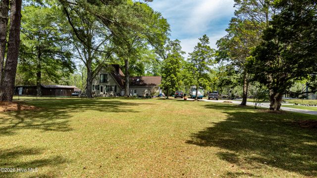 6655 Clarks Neck Road, Washington, NC 27889