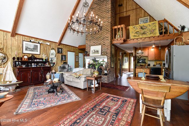 6655 Clarks Neck Road, Washington, NC 27889