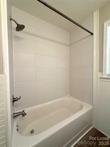 1000 Roanoke Avenue, Charlotte, NC 28205