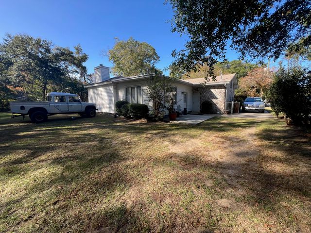 747 Harbor View Road, Charleston, SC 29412