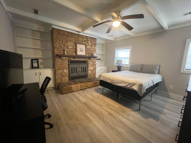 747 Harbor View Road, Charleston, SC 29412