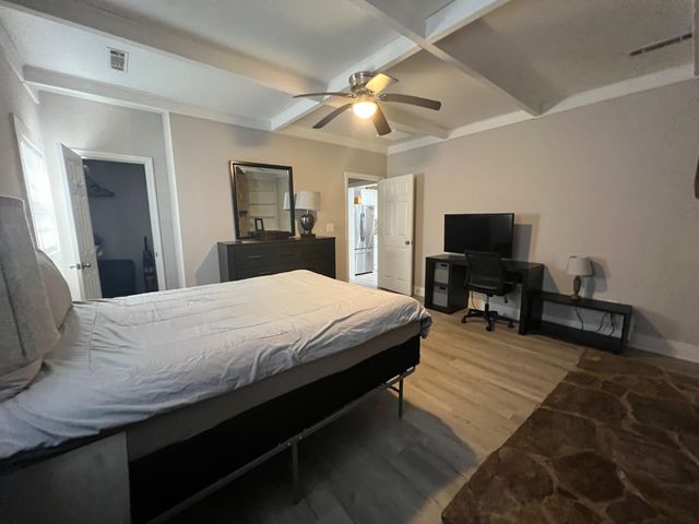 747 Harbor View Road, Charleston, SC 29412