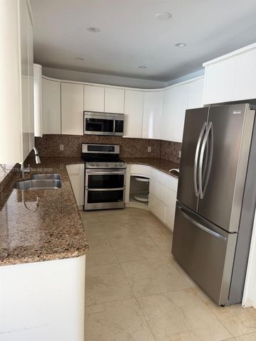 2015 Arch Creek Dr hse, North Miami, FL 33181