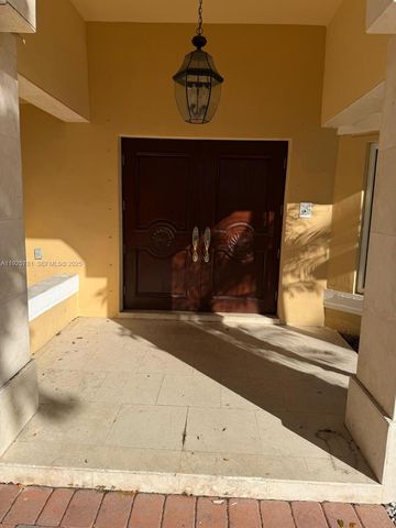 2015 Arch Creek Dr hse, North Miami, FL 33181