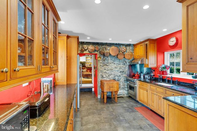 338 UPPER TINICUM CHURCH RD, Upper Black Eddy, PA 18972