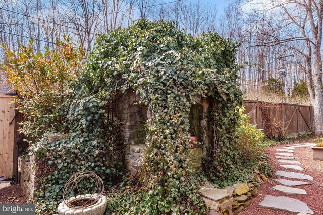 338 UPPER TINICUM CHURCH RD, Upper Black Eddy, PA 18972