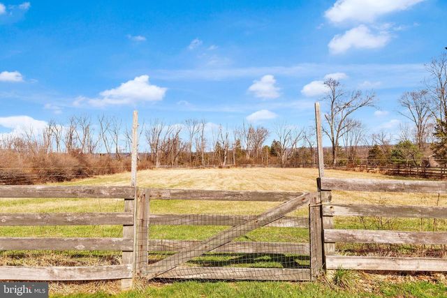 338 UPPER TINICUM CHURCH RD, Upper Black Eddy, PA 18972