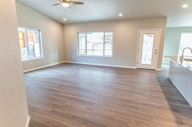 834 Quail Park Circle, Klamath Falls, OR 97601