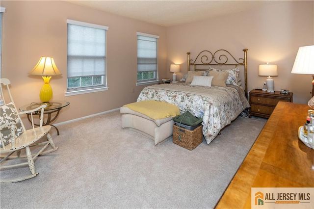 49 Albury Way, North Brunswick, NJ 08902