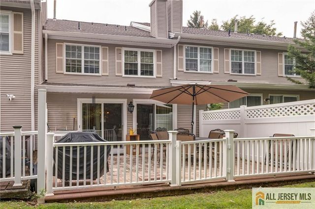49 Albury Way, North Brunswick, NJ 08902