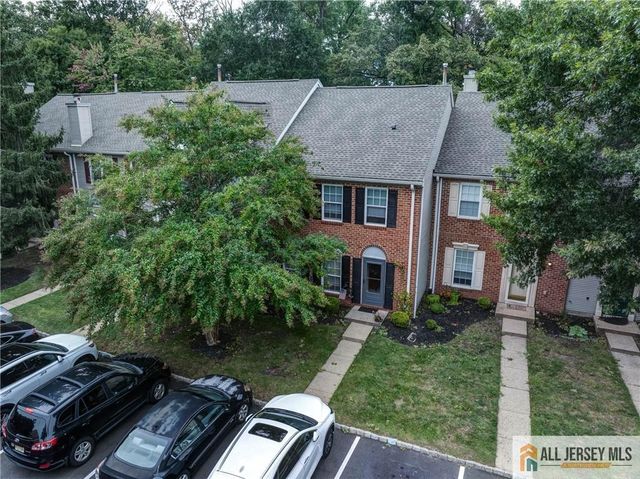 49 Albury Way, North Brunswick, NJ 08902
