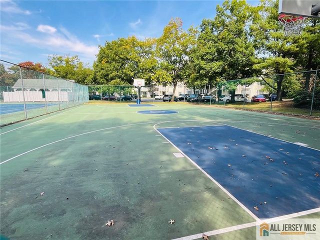 49 Albury Way, North Brunswick, NJ 08902
