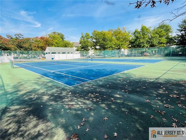 49 Albury Way, North Brunswick, NJ 08902