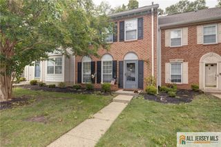 49 Albury Way, North Brunswick, NJ 08902