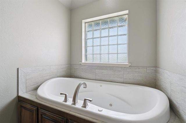 1112 McLaughlin Drive, Oklahoma City, OK 73170