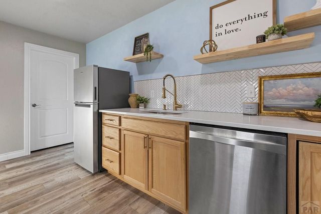 1507 Lynn Meadows Dr, Pueblo, CO 81005