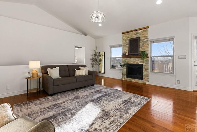 1507 Lynn Meadows Dr, Pueblo, CO 81005