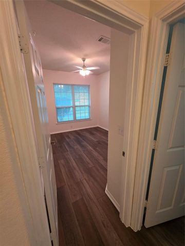 201 Yosemite RD, Georgetown, TX 78633