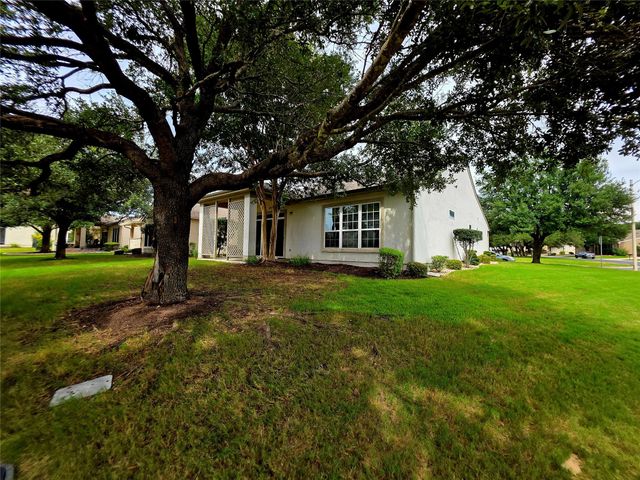 201 Yosemite RD, Georgetown, TX 78633