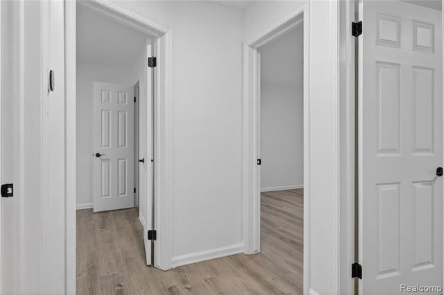 8664 Louise Avenue, Allen Park, MI 48101