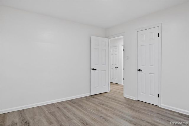 8664 Louise Avenue, Allen Park, MI 48101