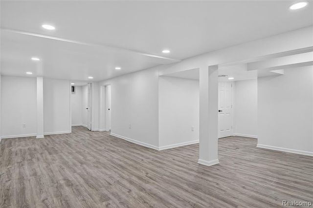 8664 Louise Avenue, Allen Park, MI 48101