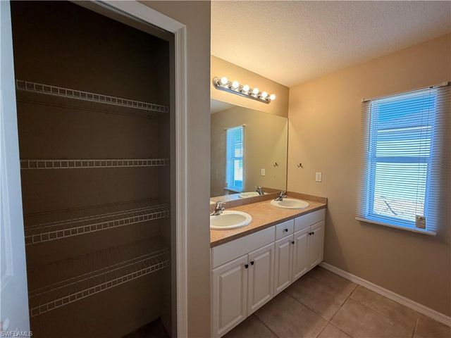 1040 Grant BLVD, Lehigh Acres, FL 33974