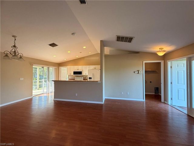 1040 Grant BLVD, Lehigh Acres, FL 33974