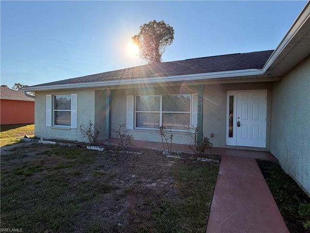 1040 Grant BLVD, Lehigh Acres, FL 33974